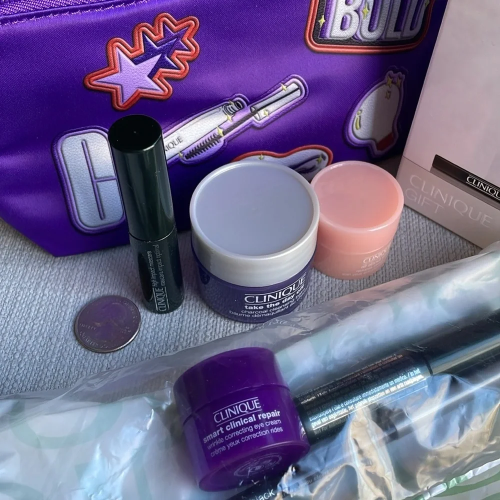 Clinique gift sets with pouch eyeliner eye cream mascara